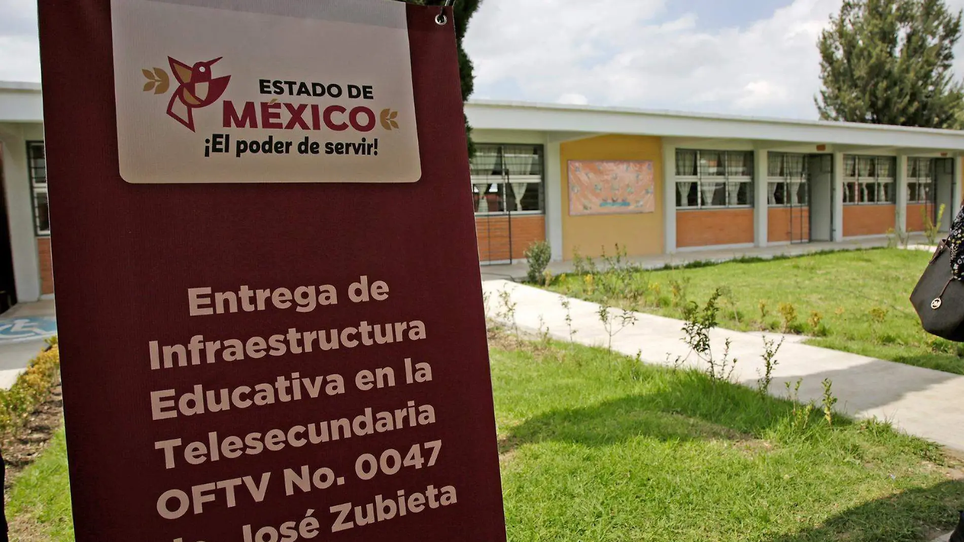 642 escuelas públicas del Edomex con deterioro serán remodeladas; 9 mil 69 mdp fueron destinados